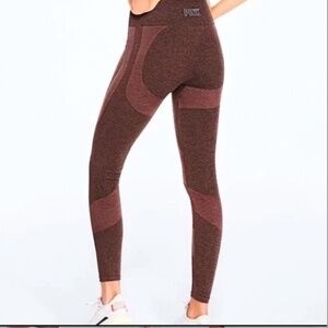 PINK Victoria’s Secret Seamless Workout Tight Leggings NWT